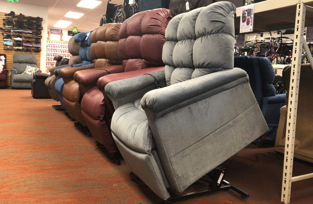 8 Best Heavy-Duty Recliners - Exceptional Durability and Coziness! (Winter 2023)