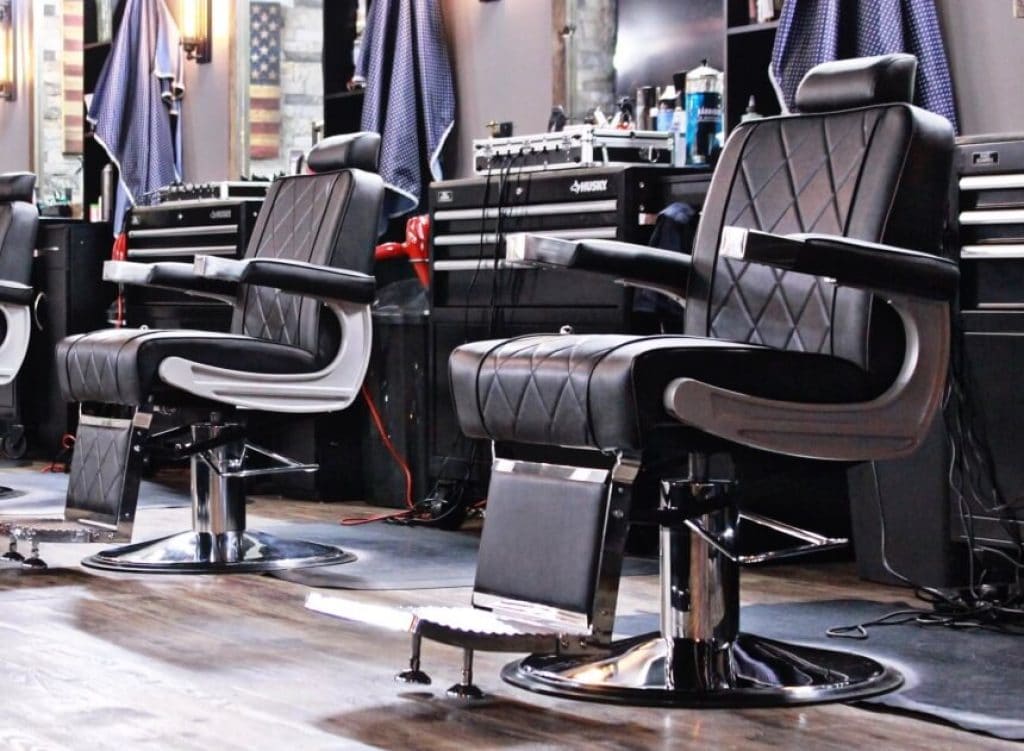 10 Best Barber Chairs - Comfortable and Professional! (Winter 2023)